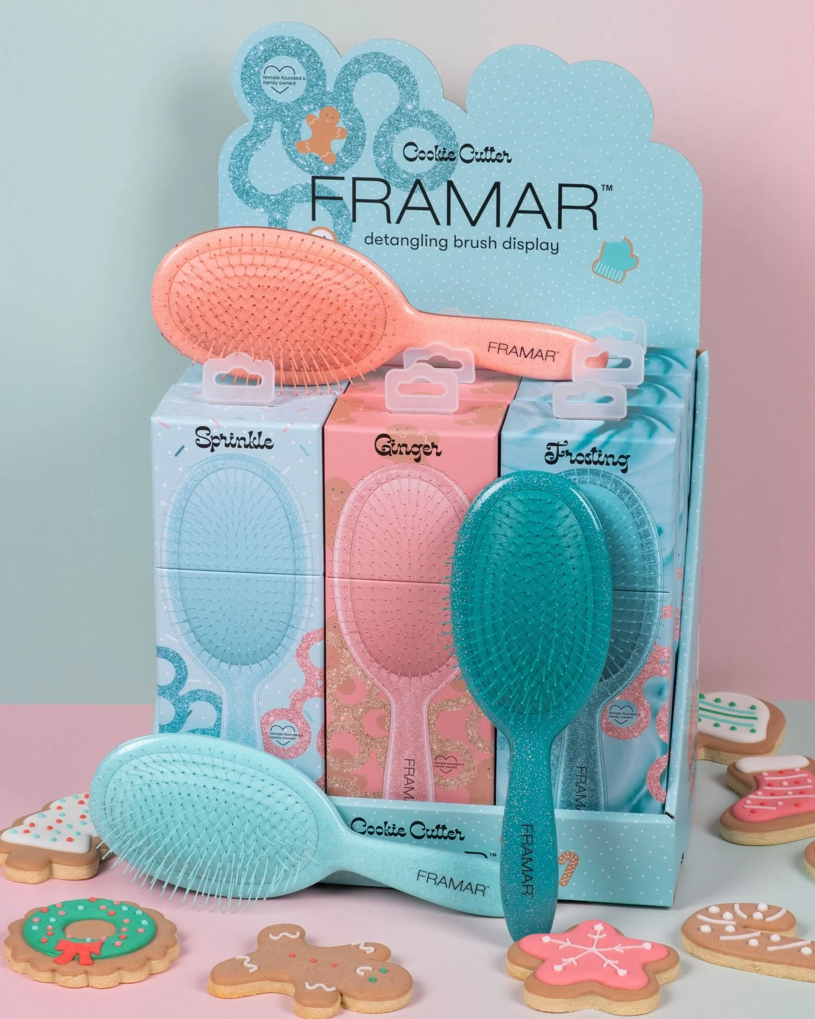 Framar Cookie Cutter Detangle Hair Brush Display - 9 Pack - Image 3