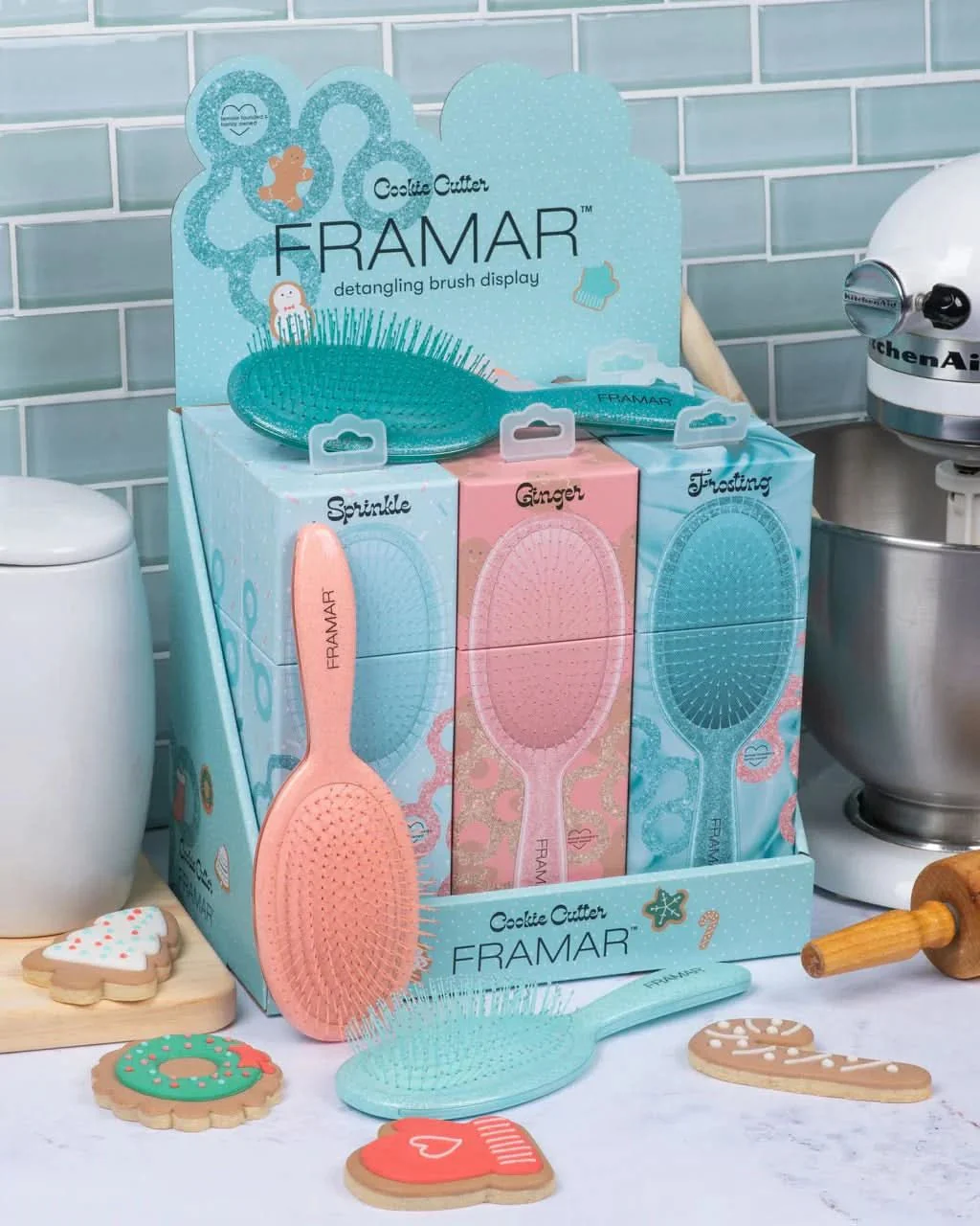 Framar Cookie Cutter Detangle Hair Brush Display - 9 Pack - Image 4