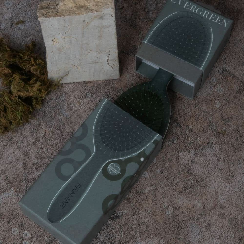 Framar Neutrals Detangle Brush - Evergreen