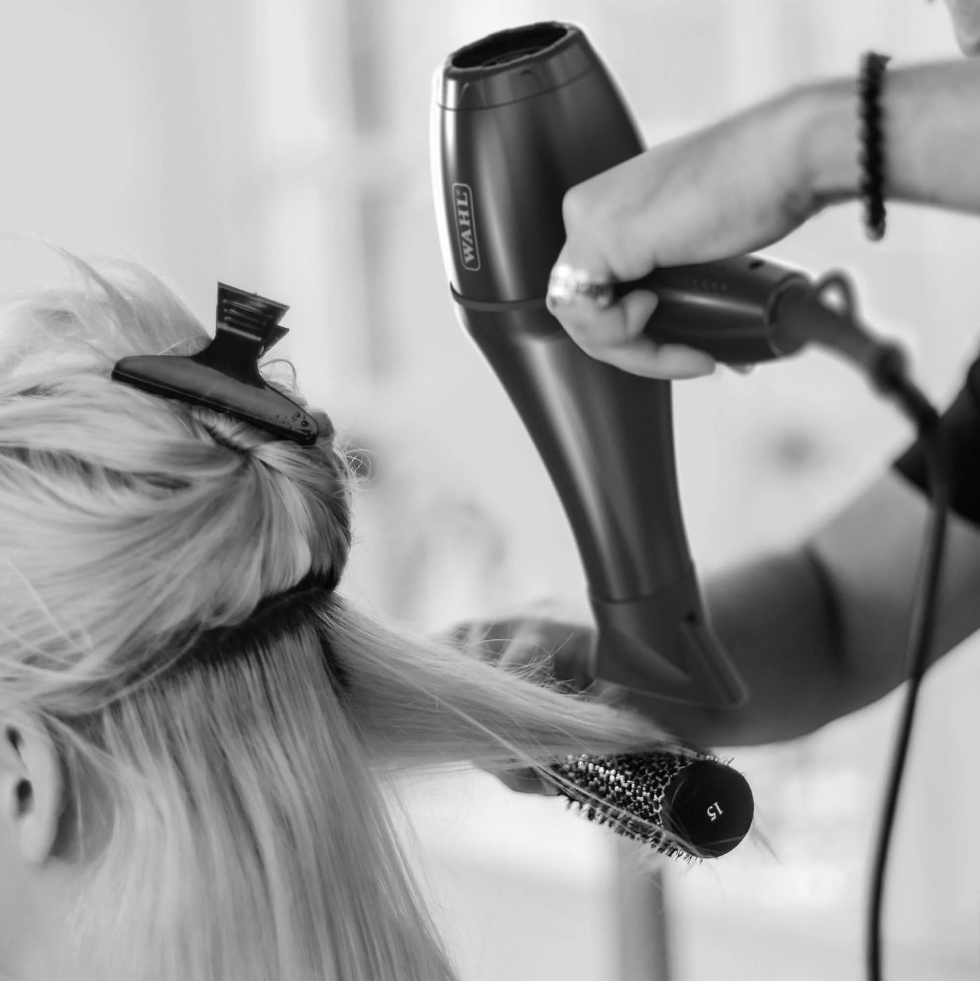 WAHL Pro Slim Hairdryer - Image 4